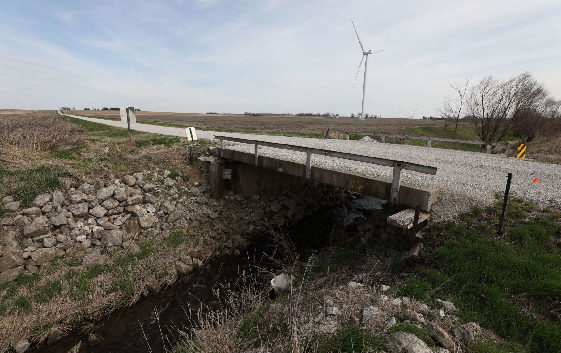 Schellabarger Rd Bridge 4.10.19